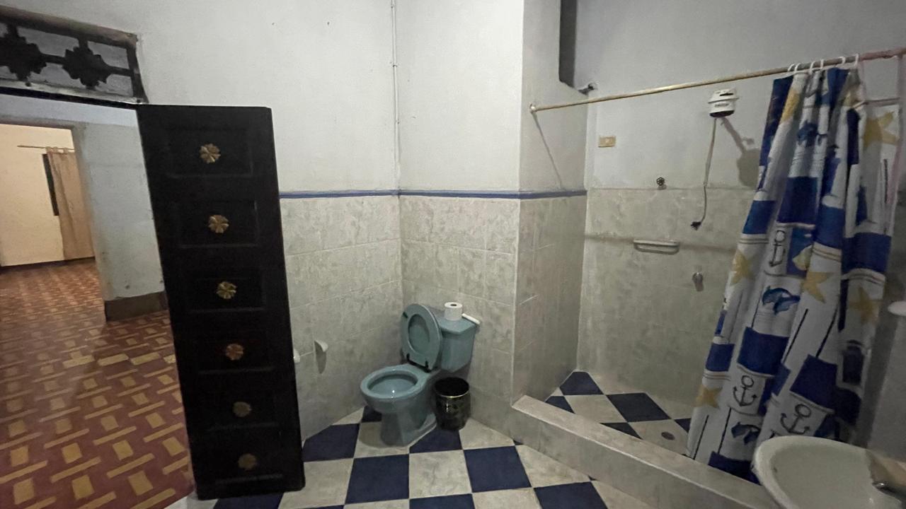 Bano1 - Foto 2 (Primer Piso)